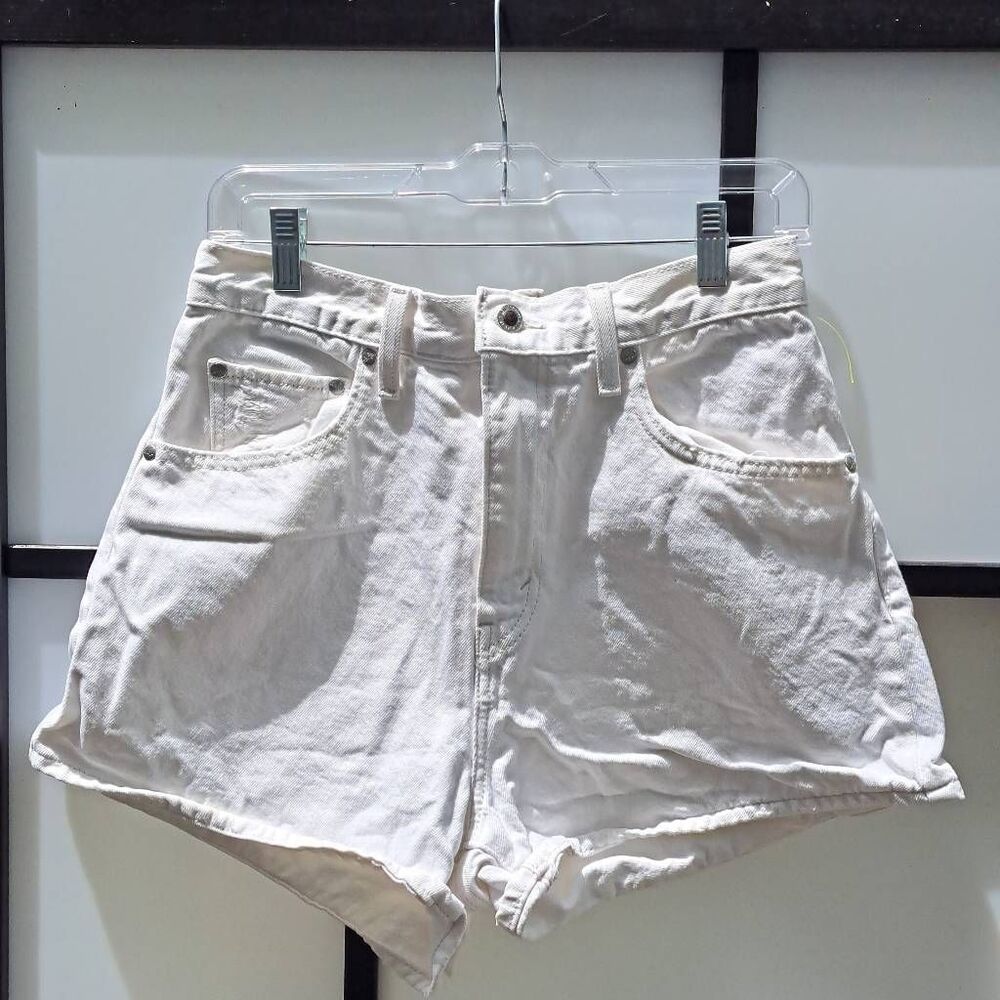 Levi's Silver Tab Mom Shorts White Denim size 29